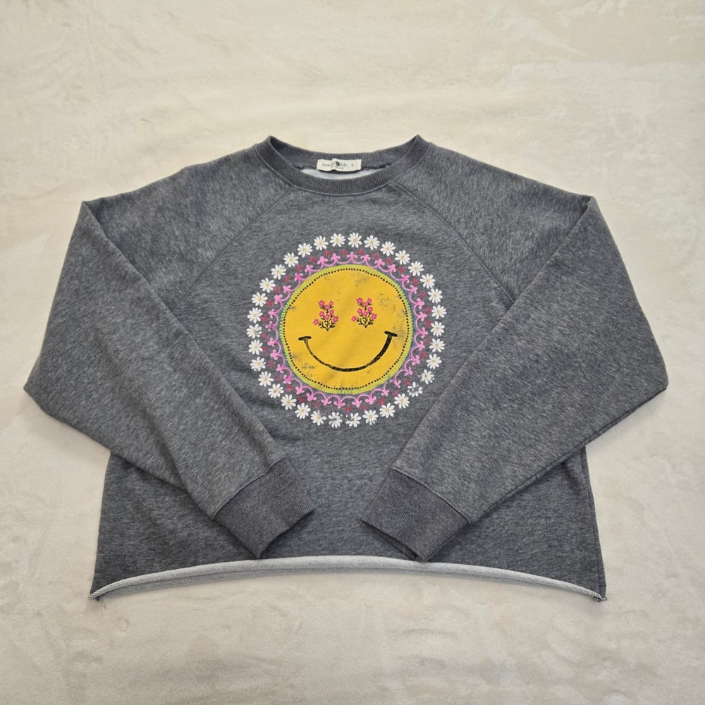 Natural Life Womens Grey Smiley Face Daisy Graphic Cropped Sweatshirt Small